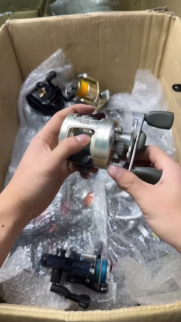 阿**赞成色、型号直播间讲解为准，看清楚再下单，钓鱼轮，微瑕孤品