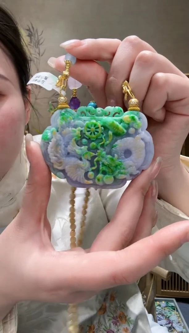 【闪购商品】翡翠颈饰未镶嵌吊坠