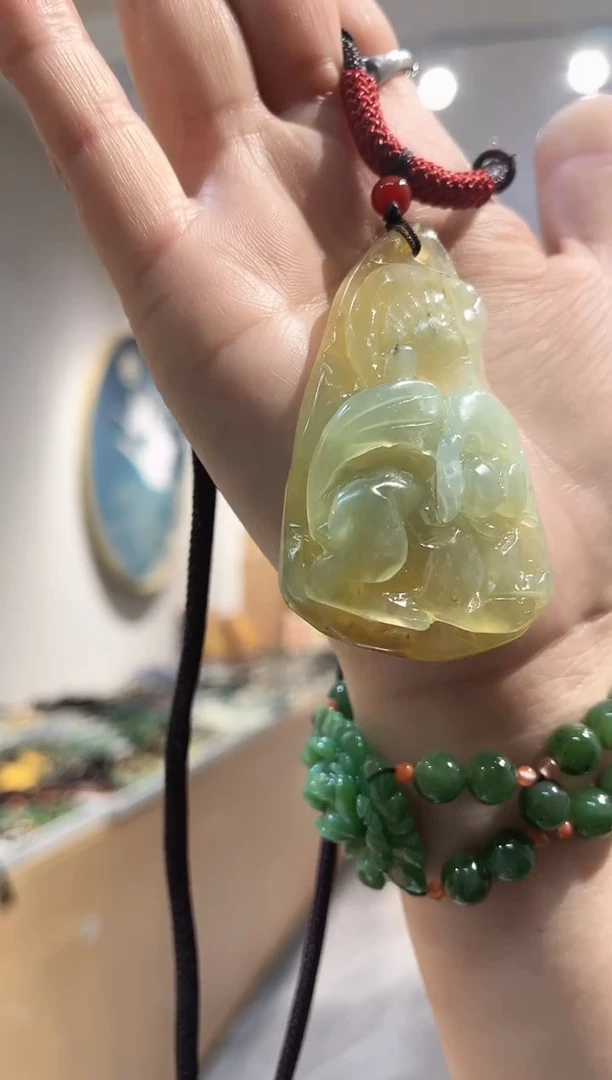 【闪购商品】岫玉颈饰未镶嵌吊坠