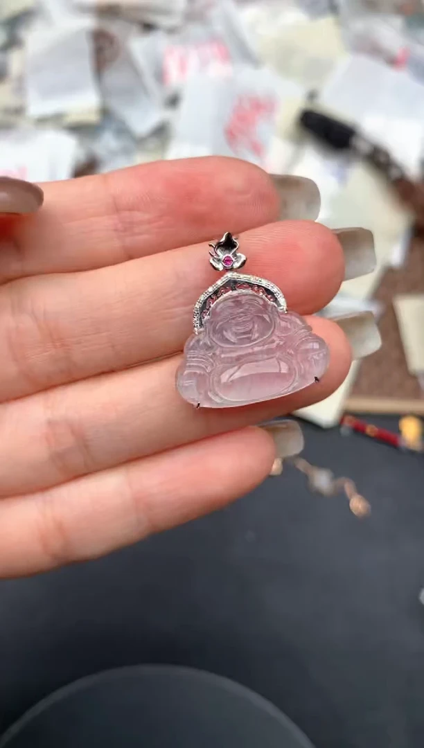 18K金镶嵌挂件翡翠一