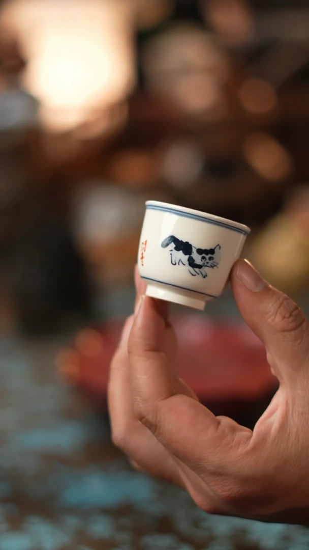 【闪购商品】景德镇粉引青花手绘品茗杯