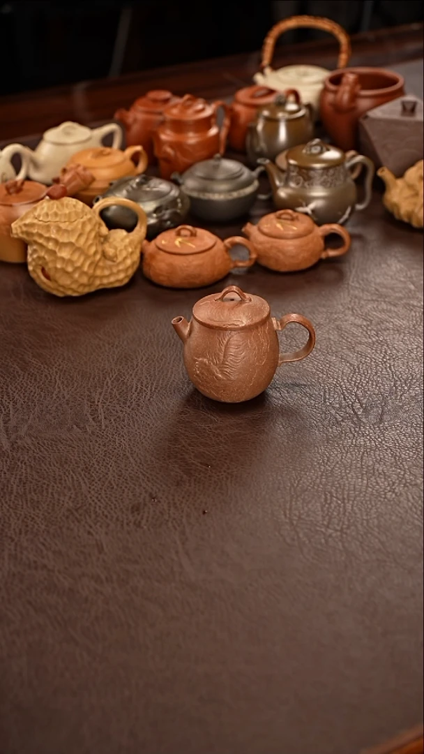 茶壶紫砂吉狮如意紫砂壶