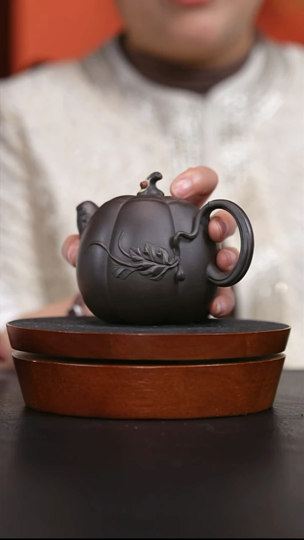 央广国宝苑紫砂茶壶 47