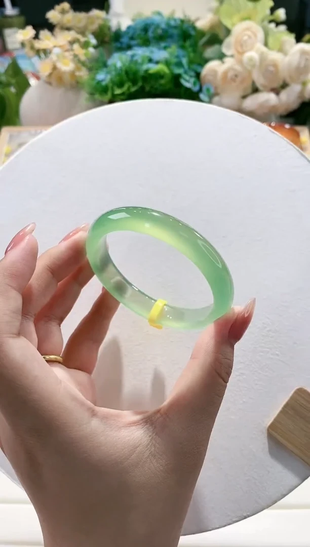 玛瑙/玉髓手镯未镶嵌58-52.3