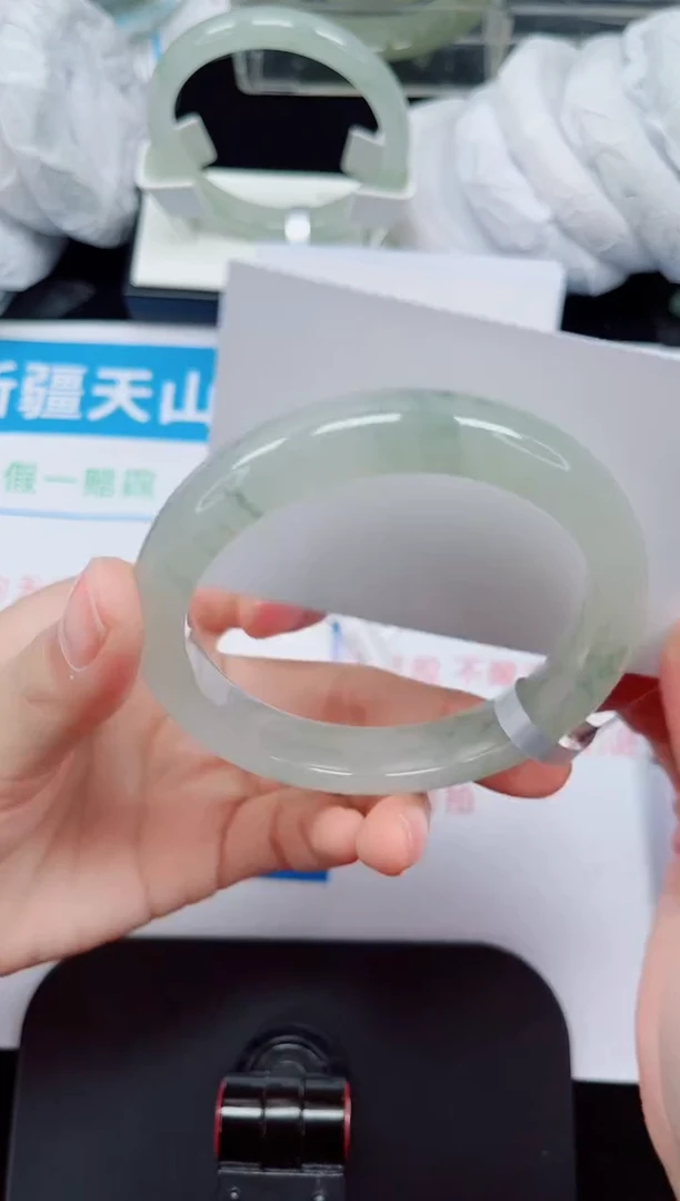 未镶嵌手镯石英质玉192-60/61