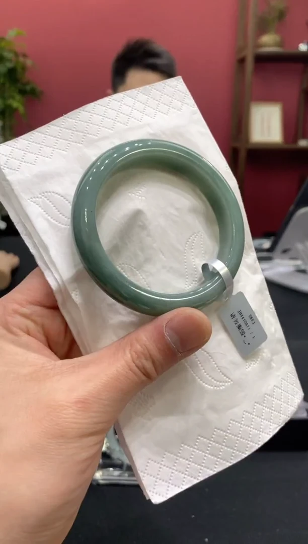 【闪购商品】翡翠手镯未镶嵌00003304