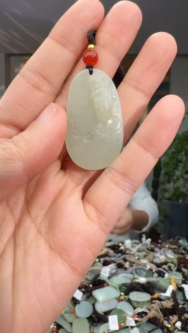 未镶嵌和田玉挂件拍一发一