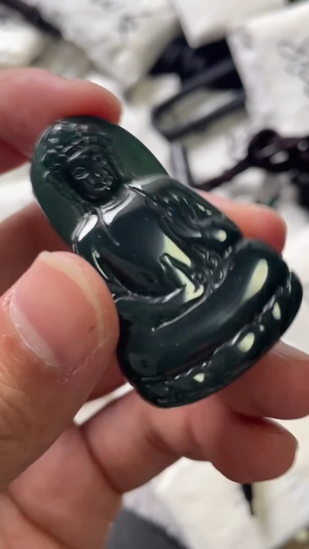 颈饰未镶嵌翡翠8