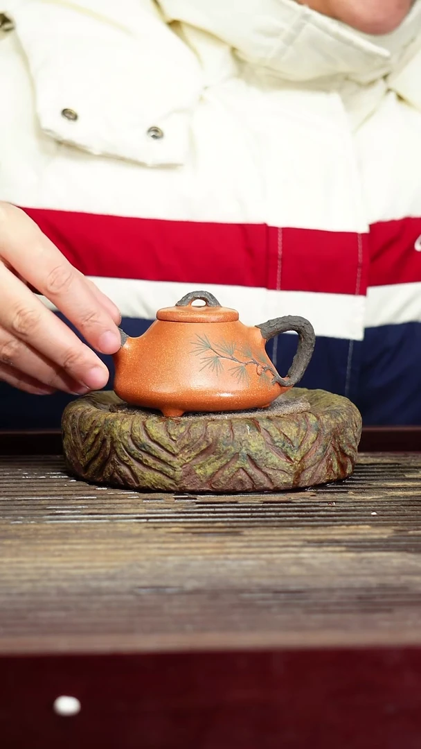 宜兴原矿紫砂壶茶壶宜兴原矿紫砂壶茶壶100C