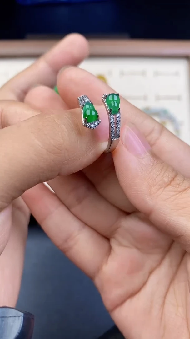 翡翠戒指未镶嵌13231241412