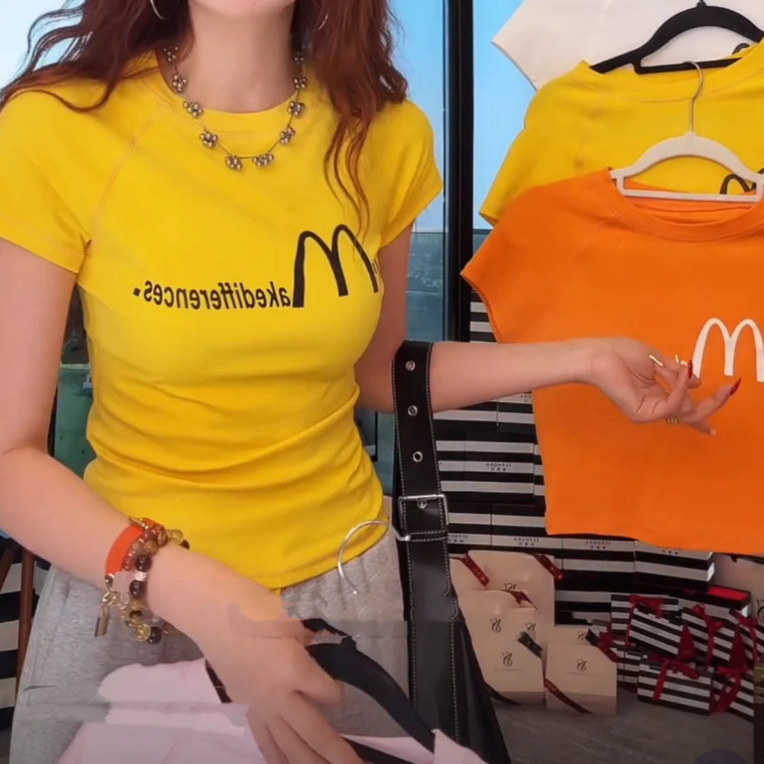 设计感薄荷曼波M家字母印花短袖T恤女2025早春新款简约短款上衣