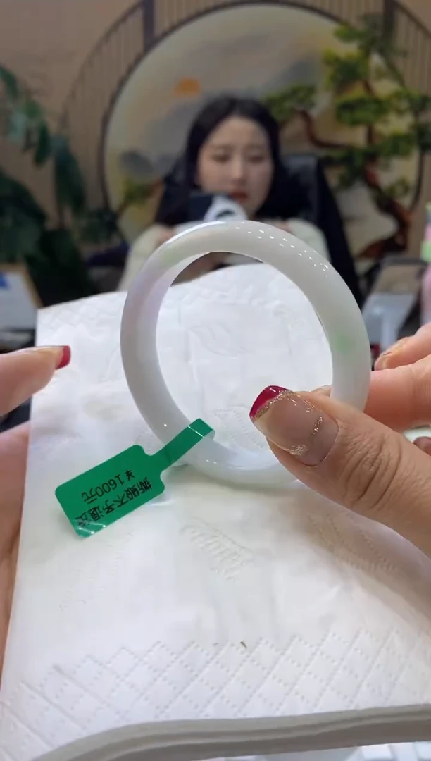 【闪购商品】翡翠手镯未镶嵌99903457
