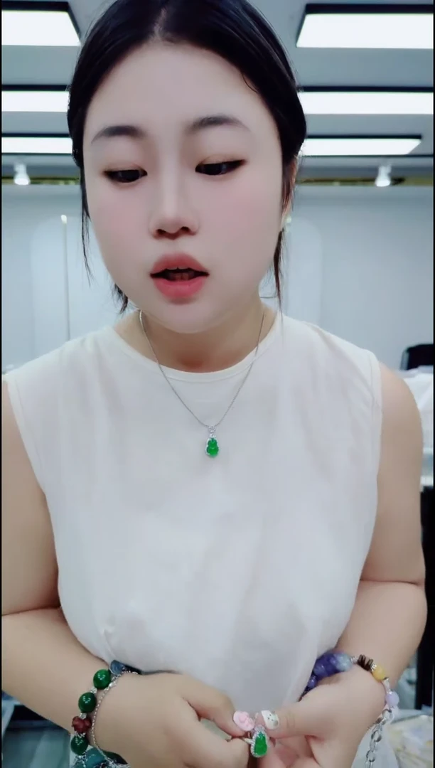 玛瑙/玉髓颈饰合金1618绿葫芦吊坠