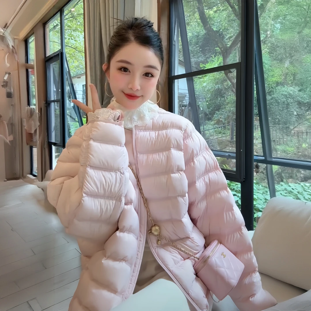 2025年新款百搭时尚排骨圆领95白鸭绒羽绒服A6531