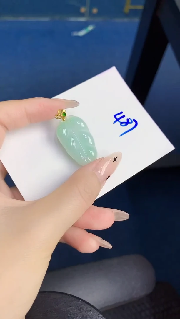 颈饰未镶嵌翡翠缅甸天然翡翠A货