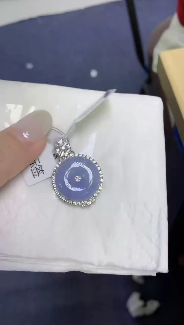 颈饰未镶嵌翡翠天然缅甸翡翠A货多样性发一件