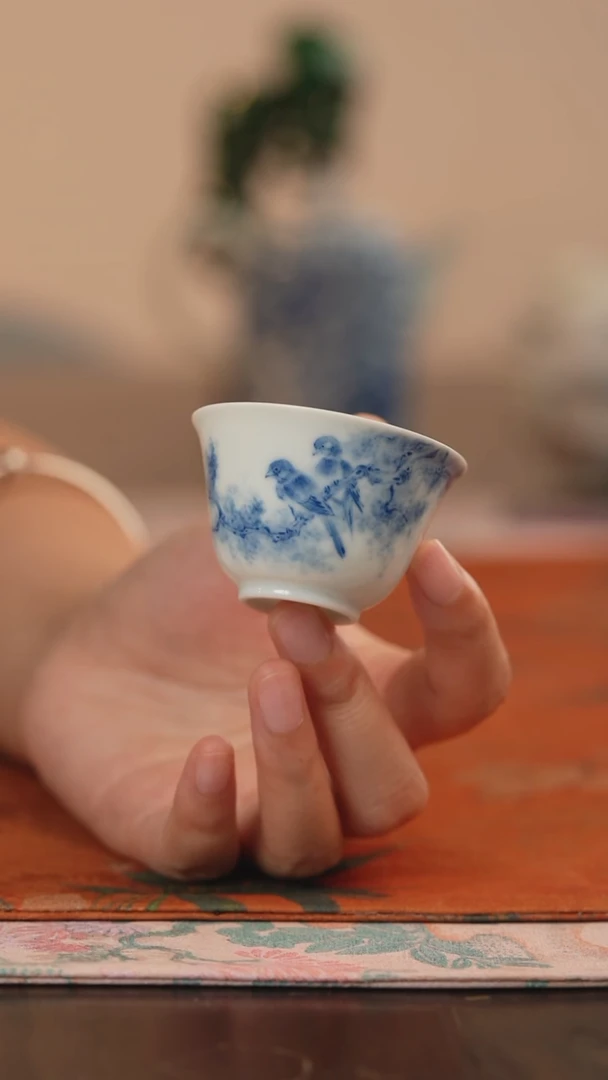 望玉青花花鸟小杯