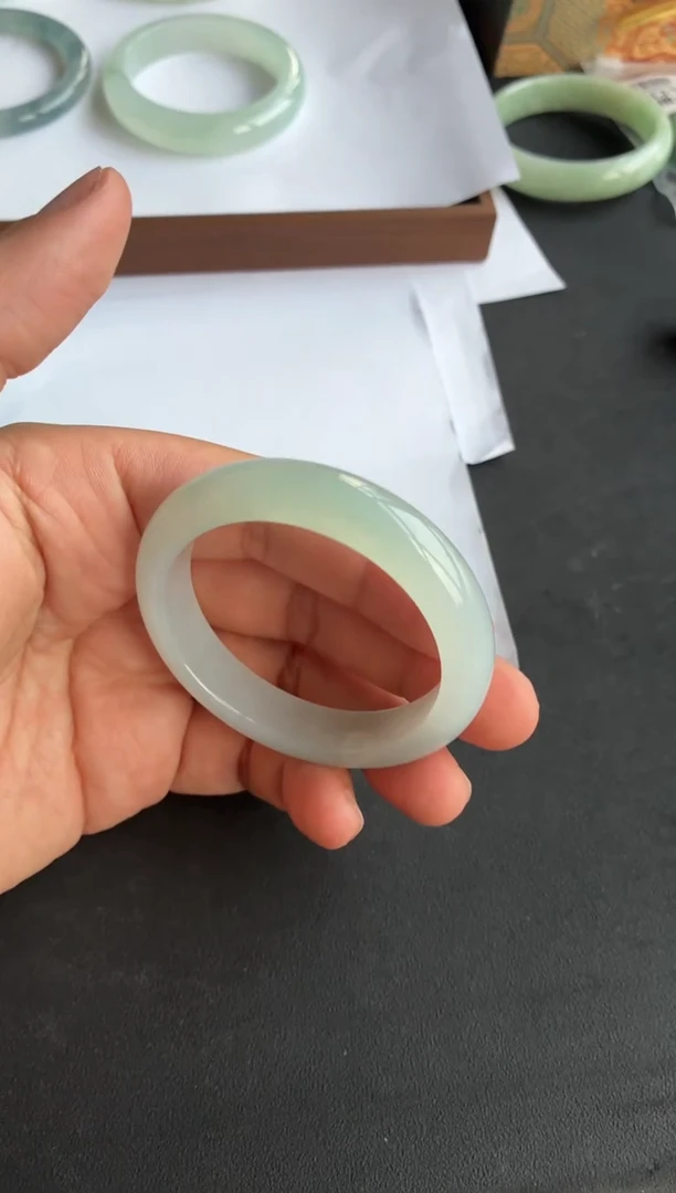 未镶嵌手镯翡翠59号52.5*12.1*8.4正圈