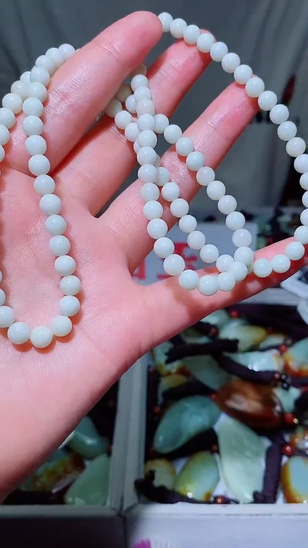 和田玉合金颈饰1