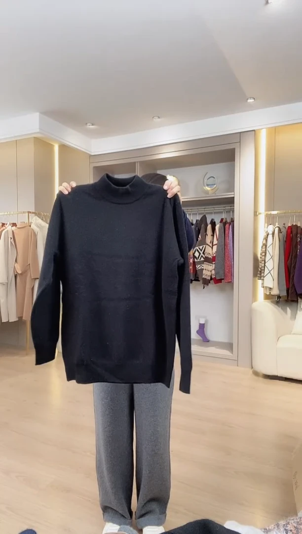 半高领黑色羊绒衫M码