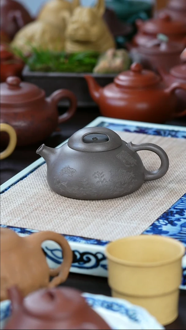 茶壶紫砂郭星星 清灰泥 牛盖