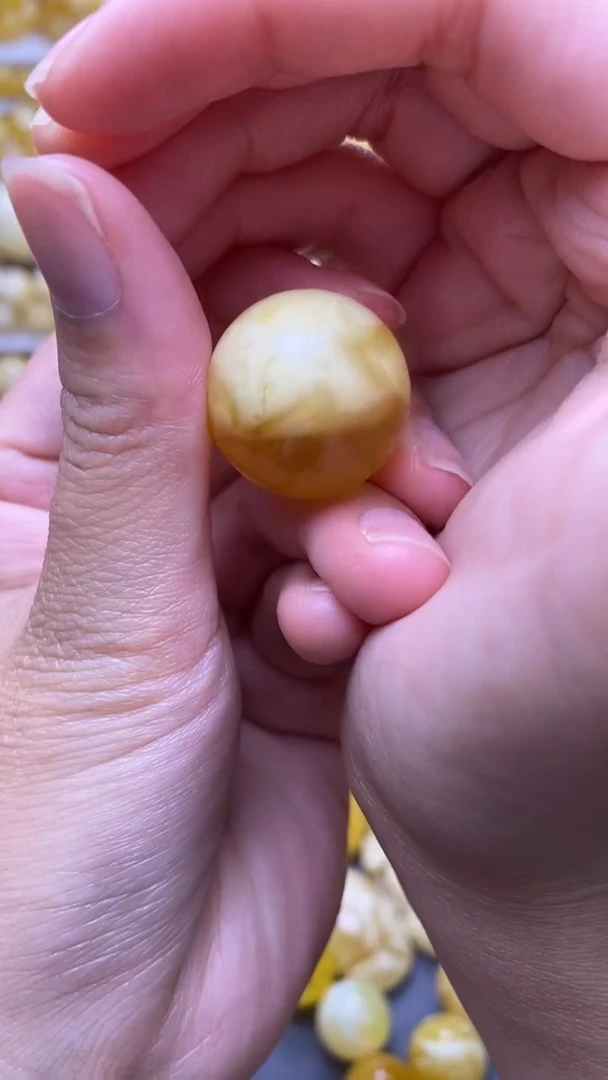 未镶嵌蜜蜡裸石蜜蜡.9