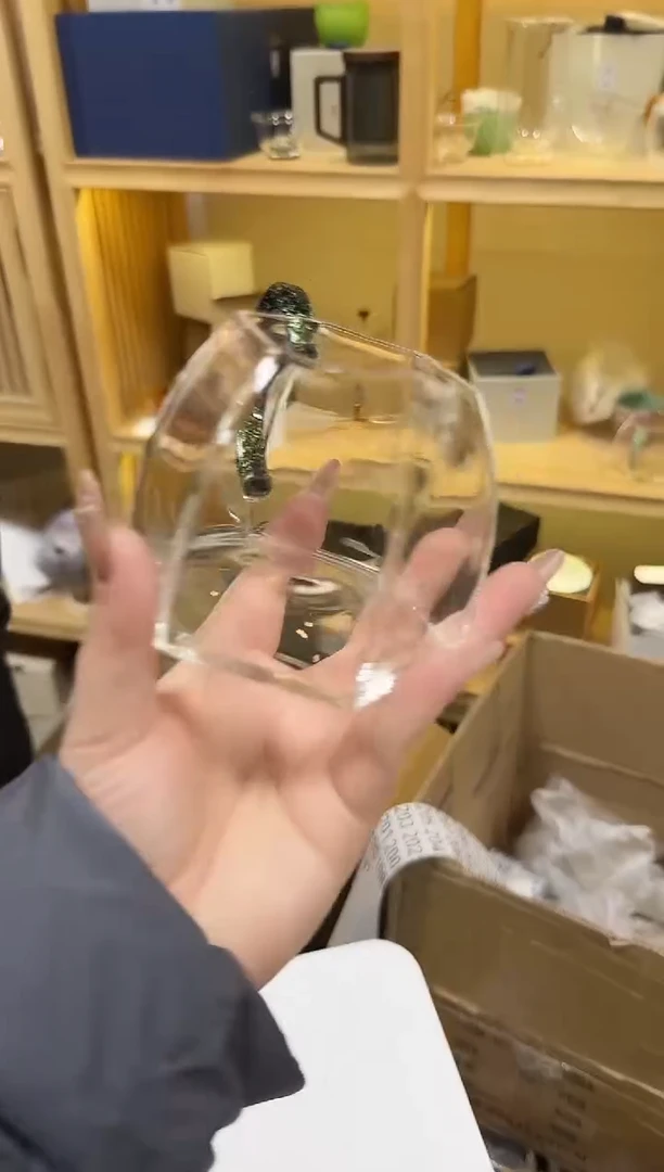 500黑金楞然公道杯