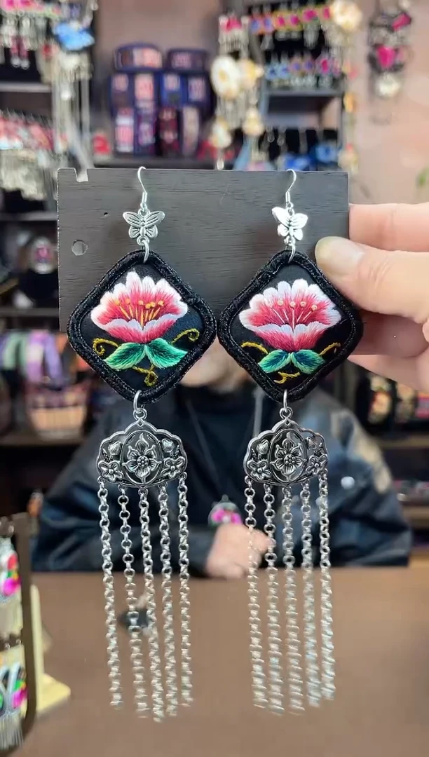 织绣民族风手工非遗老绣饰品286