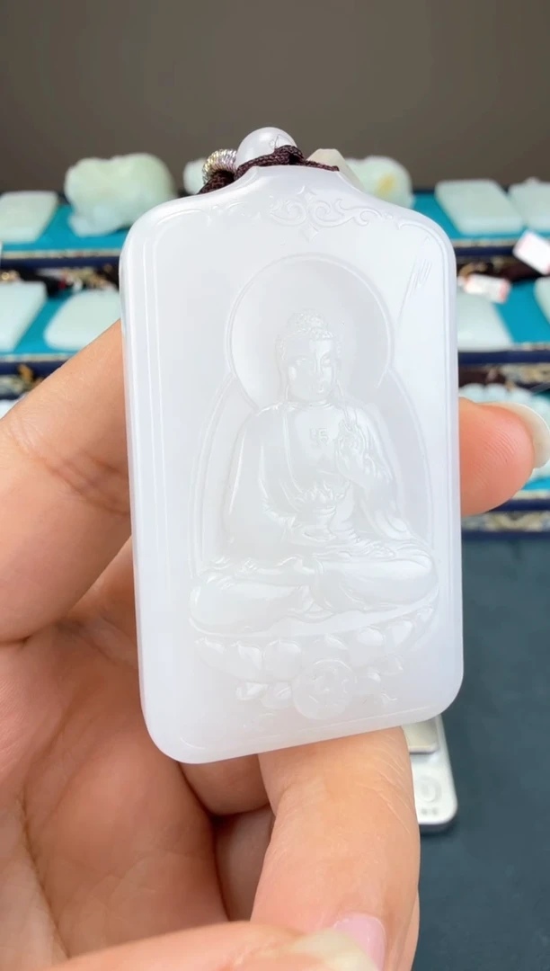 颈饰未镶嵌和田玉1