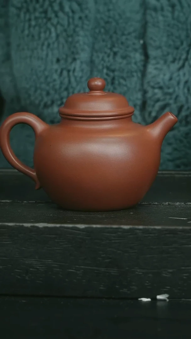 【闪购商品】紫砂茶壶红皮龙大亨莲子