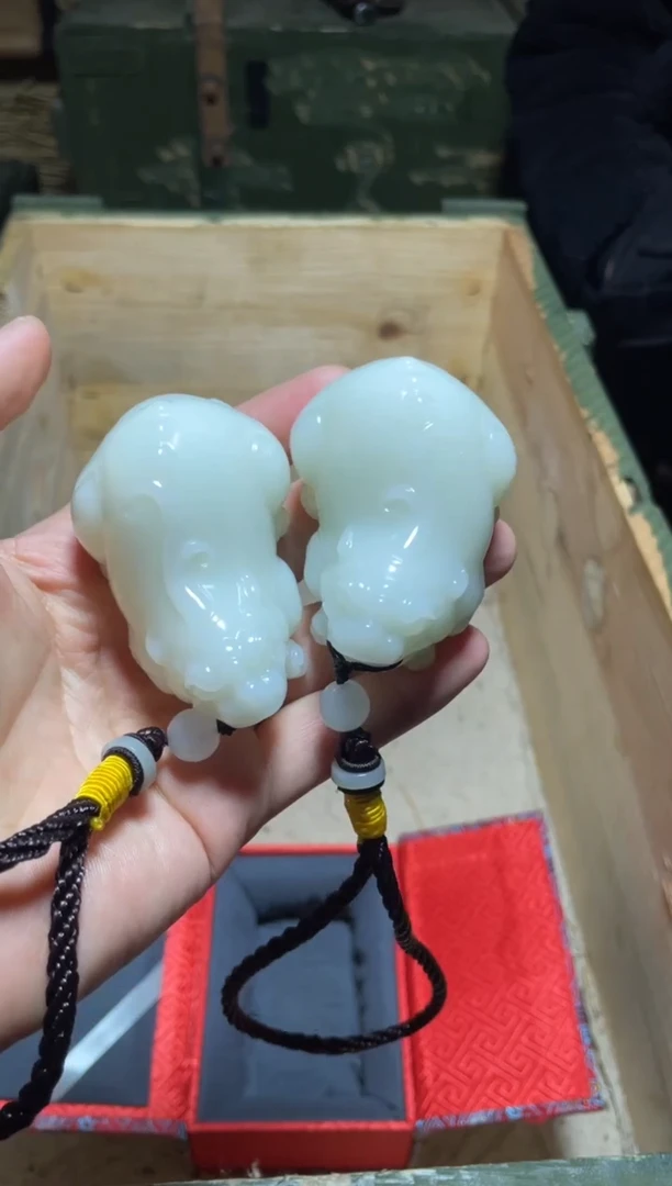 【闪购商品】貔貅手把件 1件随机发