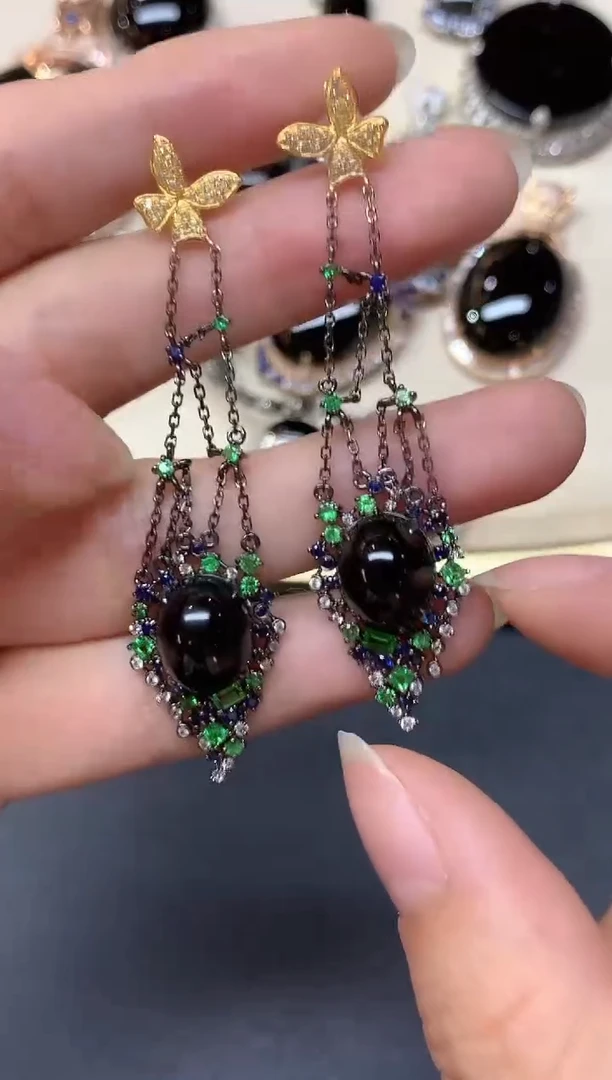 18K金镶嵌翡翠耳饰墨翠耳饰|13800