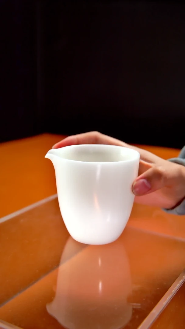 其他陶瓷 《言泥陶瓷》冰种素烧公道杯