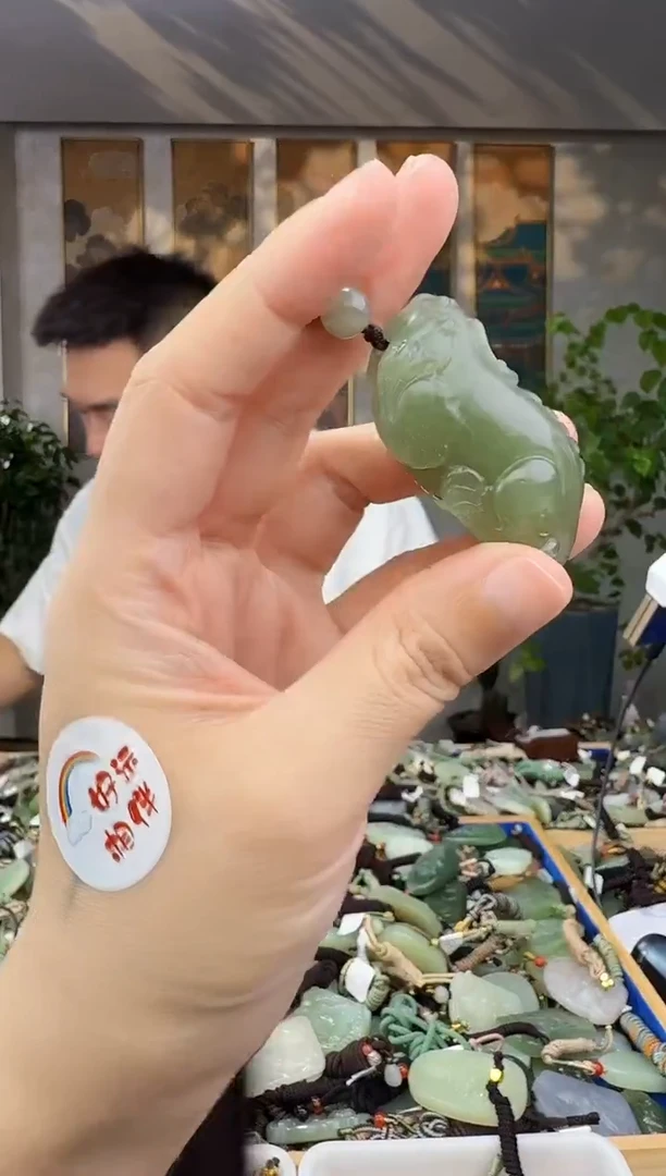 未镶嵌和田玉挂件拍一发一