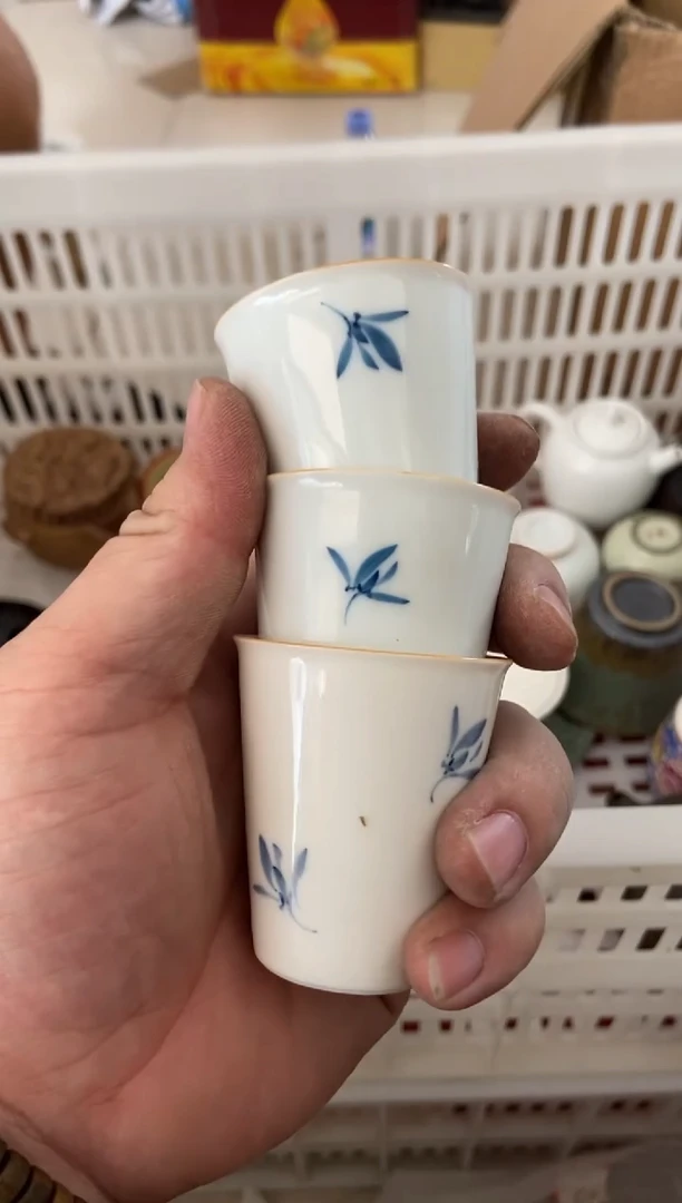 杯无运费险有瑕疵的摄影的产品有使用过的痕迹有点脏介意勿拍