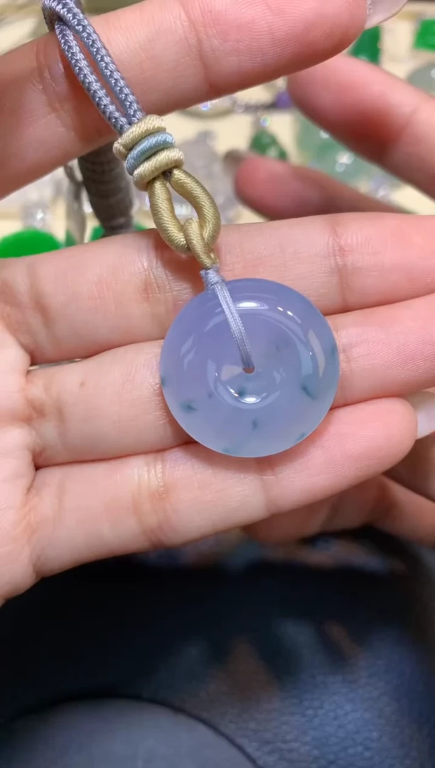 颈饰未镶嵌翡翠1