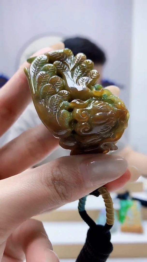 未镶嵌定制翡翠4917MM-毛货挂件136