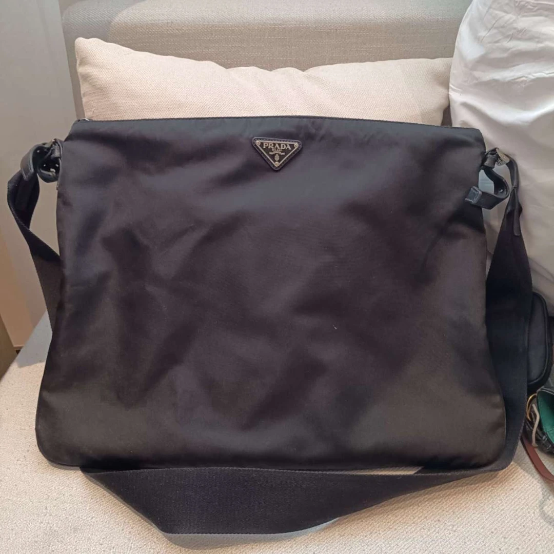 95新 Prada/普拉达 黑色单肩包 1296 3569