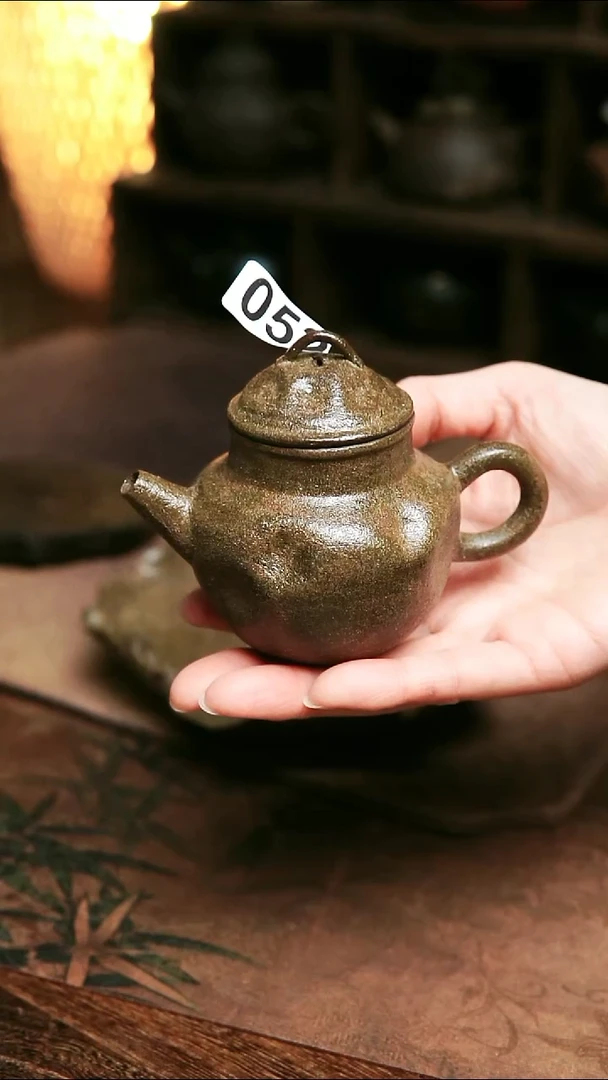 052紫砂全手工南蛮侘寂茶壶110毫升