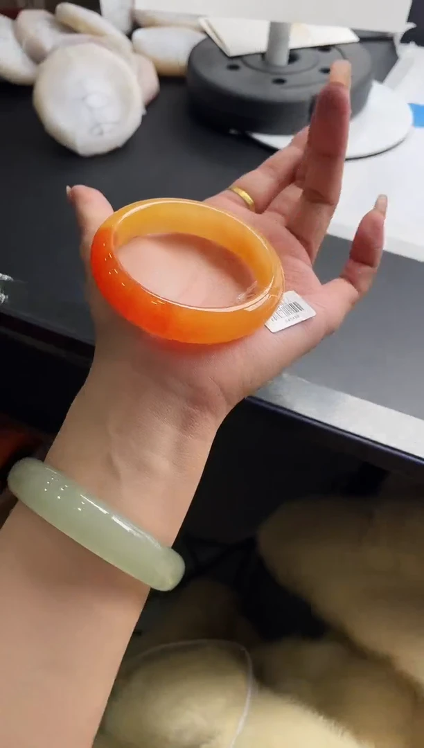 未镶嵌手镯石英质玉j42-HHB54+