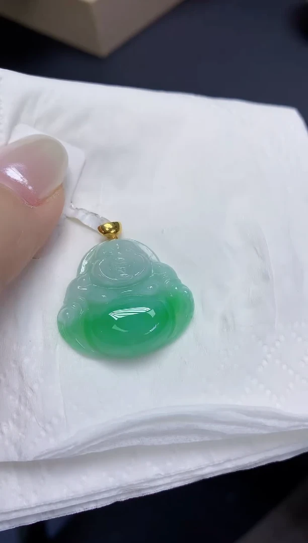 翡翠18K金镶嵌颈饰天然缅甸翡翠A货