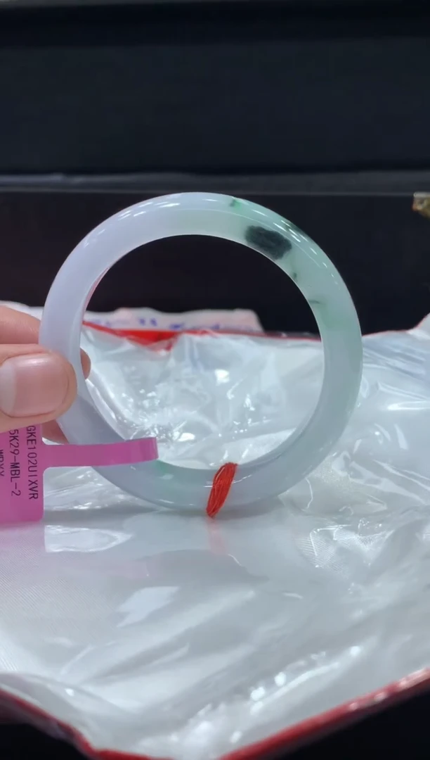 未镶嵌手镯翡翠翡翠手镯