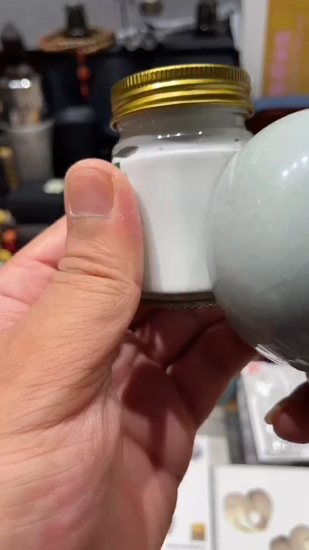 瓷片闪购商品 如图所示