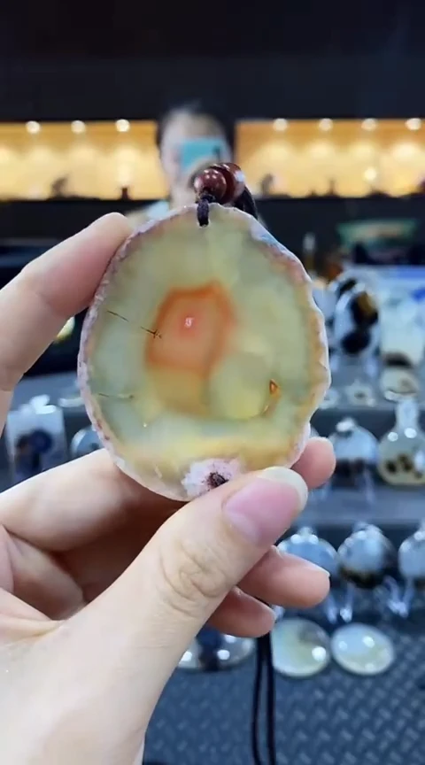 未镶嵌颈饰玛瑙/玉髓娣玛瑙