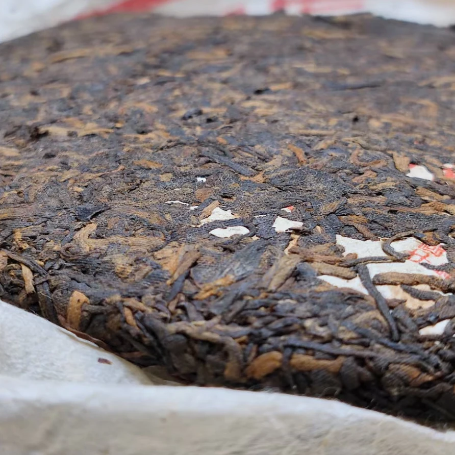 2002年红印熟-古树熟普-参香-糯甜-入口饱满有力度【自饮送礼佳品】