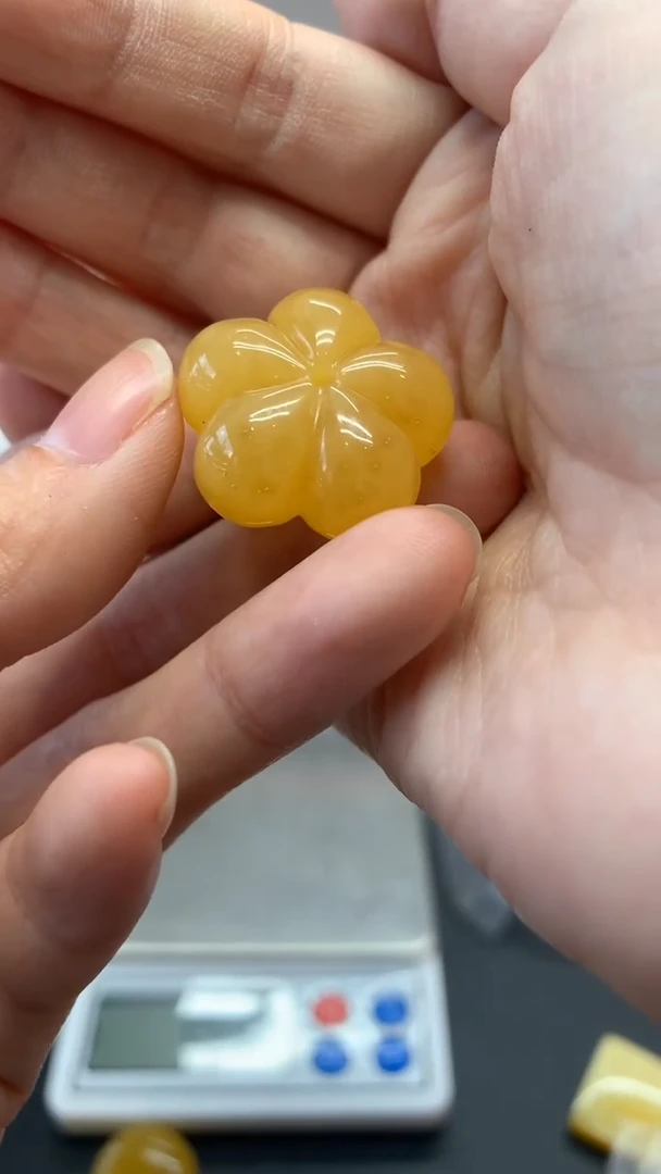 未镶嵌琥珀珠宝奇石2856