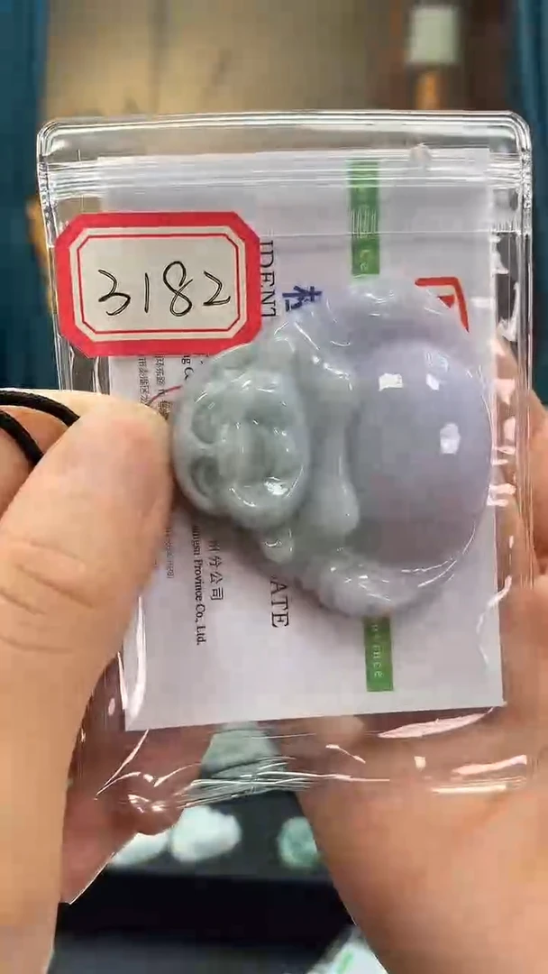 颈饰未镶嵌翡翠佛公3182