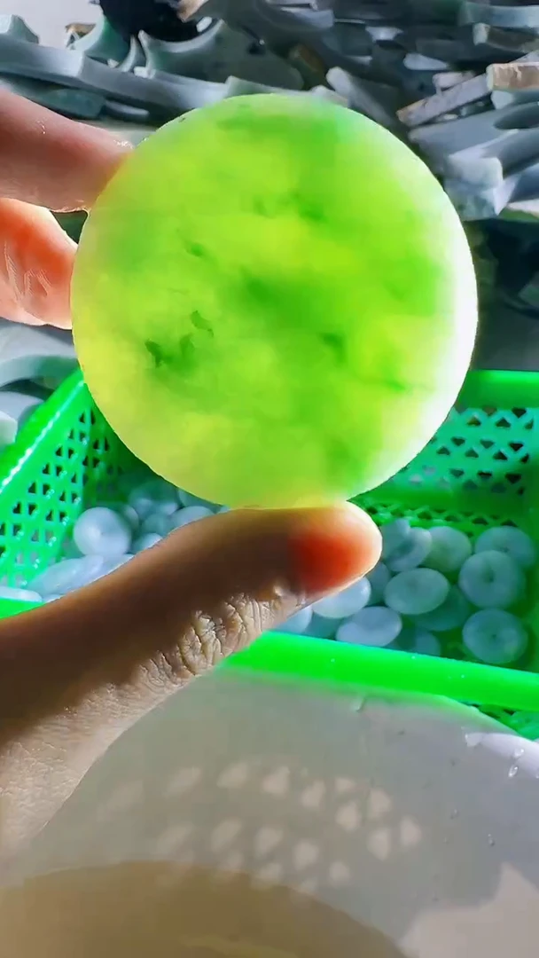 翡翠裸石缅甸翡翠A货文1093