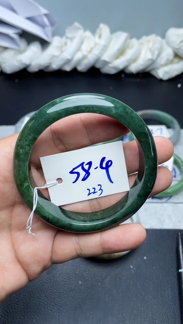 未镶嵌手镯翡翠223