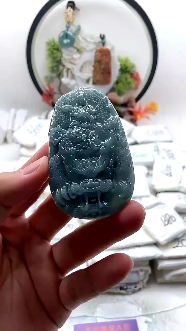 颈饰未镶嵌翡翠文殊